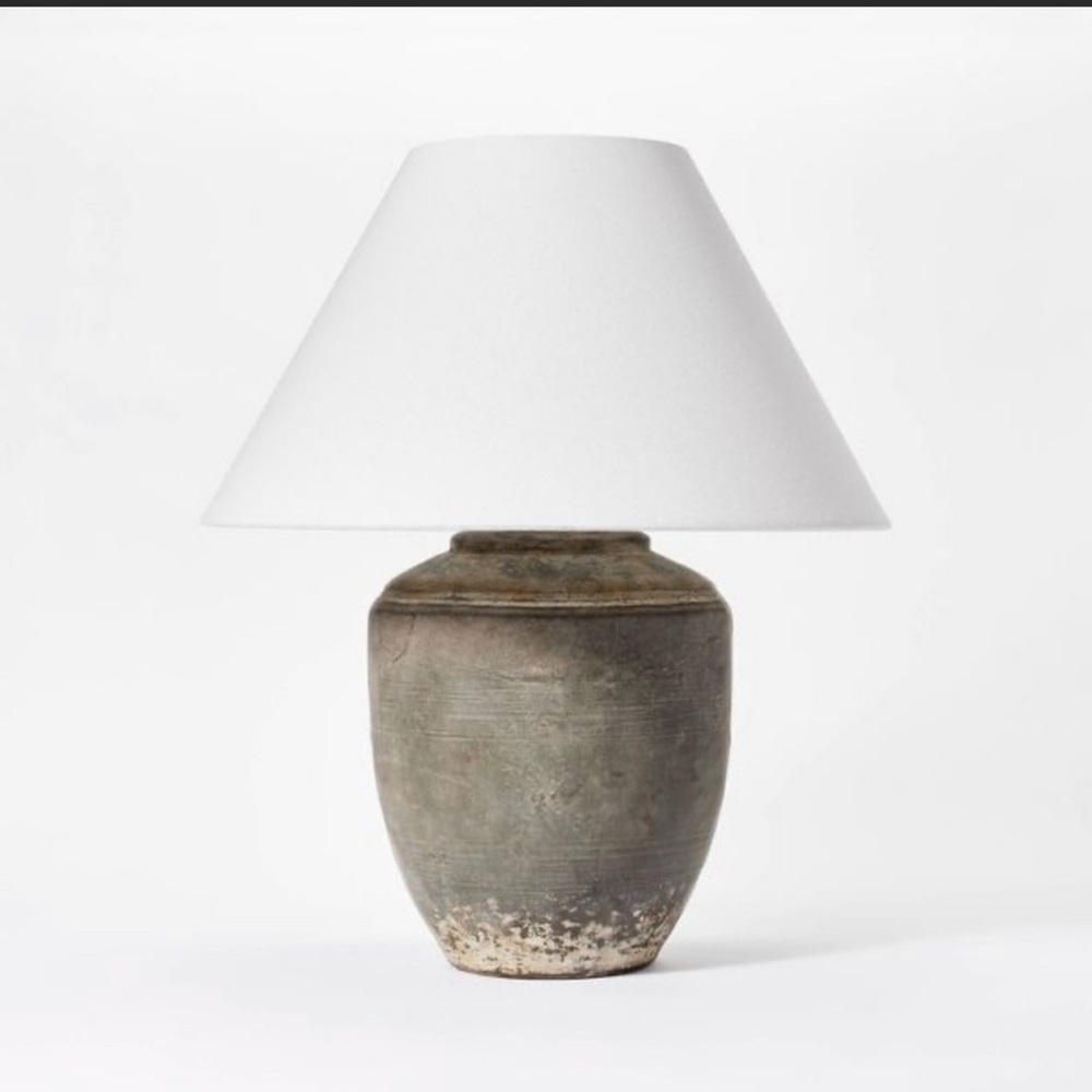 ISO- Studio McGee large ceramic table lamp-Gray